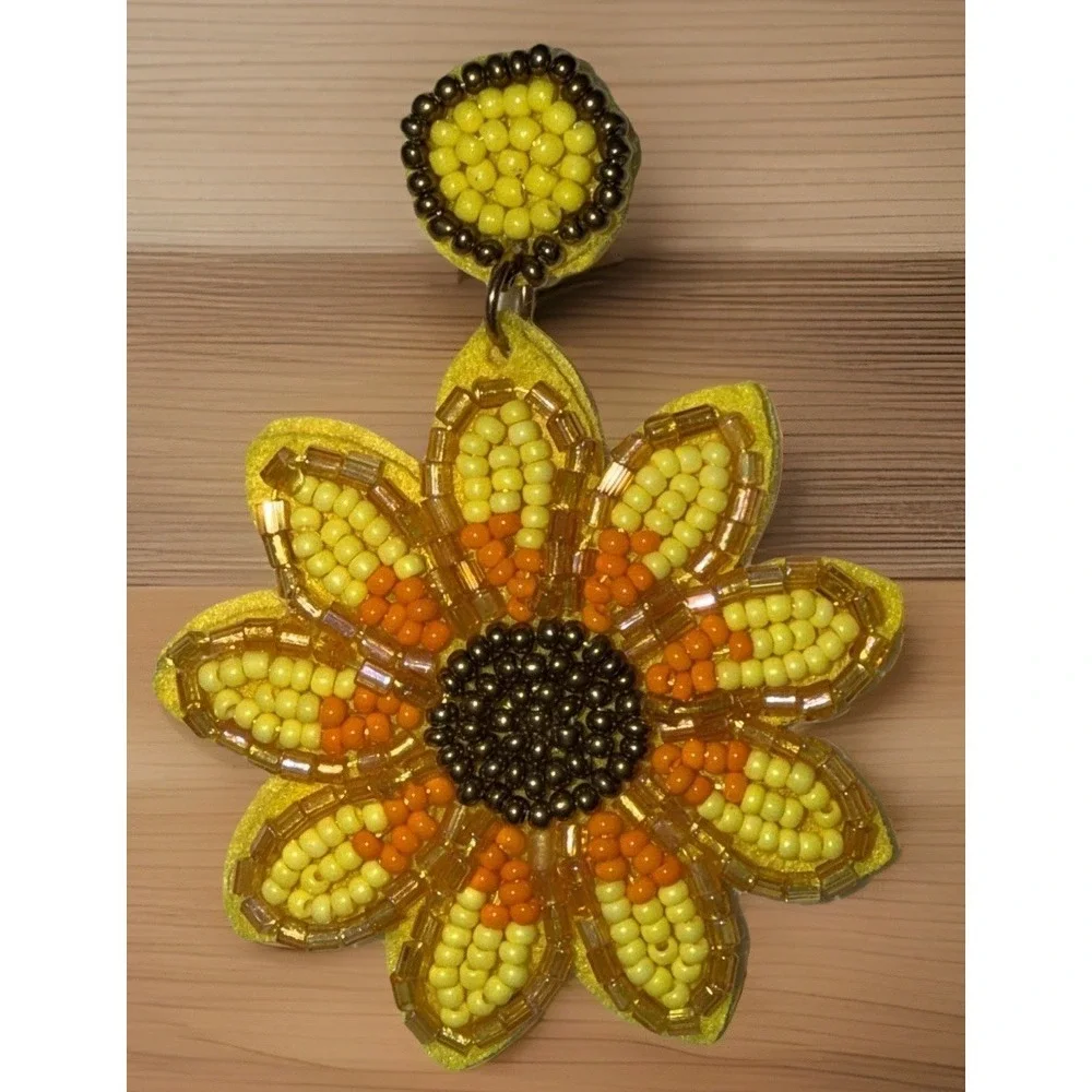 Sunflower‎ Beaded Dangle Earrings Yellow Seed Bead Felt Back Boho 2.5